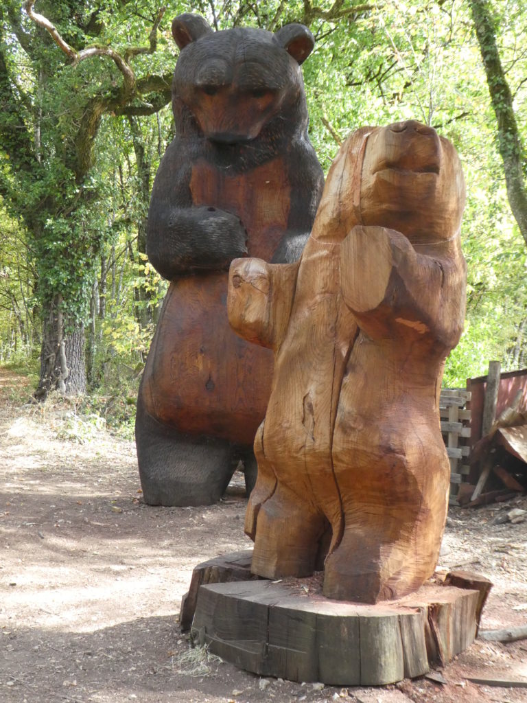 sculptures bois ours chateauneuf